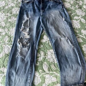 Distressed Ankle Crop Jeans - Blue